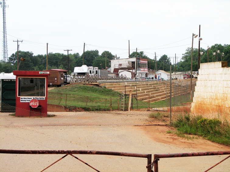 Pit Gate, Stands and Vendors Area